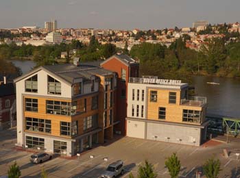 River Office House